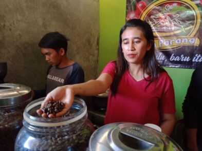Melihat Produsen Kopi Selo Parang, UMKM Binaan PJT 1 Yang Didorong Naik Kelas