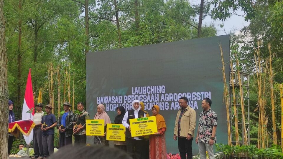 Gubernur Jawa Timur