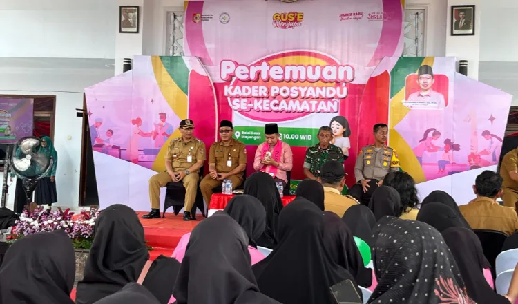 Gus Fawait hadir langsung dalam acara "Guse Menyapa Gumukmas" di Desa Mayangan, Senin (3/11/2025). (Foto: Dok/Diskominfo Jember)
