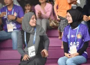 Nribun Bersama Ribuan Suporter, Mbak Wali Berharap Persik Jaga Tren Kemenangan
