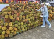 Durian Indonesia Dijual di Pasar China