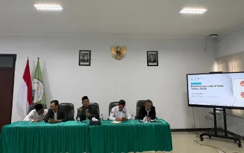 UIN KHAS Jember Antisipasi Gangguan Teknis, Siapkan Strategi Berlapis Demi Kelancaran UM-PTKIN 2026 Rakor Pelaksanaan UM-PTKIN di Ruang Rapat Rektorat Lantai 1 UIN KHAS Jember, Selasa (2/6/2026). (Foto: Dok/Humas UIN KHAS Jember)