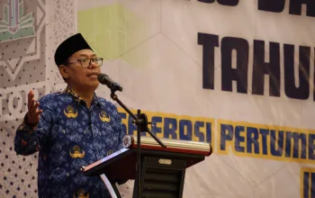 Rektor UIN KHAS Jember, Profesor Hepni, sambutan dalam acara peluncuran SIPRIMA di Hotel Luminor, Rabu (17/6/2026). (Foto: Dok/Humas UIN KHAS Jember)