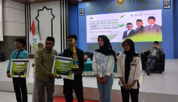 Pelajar Jawa Timur Adu Gagasan Moderasi Beragama di UIN KHAS Jember