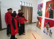 Bunda Renny Apresiasi Karya Para Peserta Lomba Lukis Wajah Putra Sang Fajar