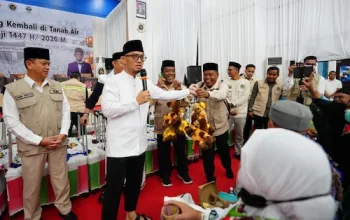 Jamaah Haji Kloter 14 Aceh Disambut Langsung Wamenhaj RI Dahnil Anzar Simanjuntak